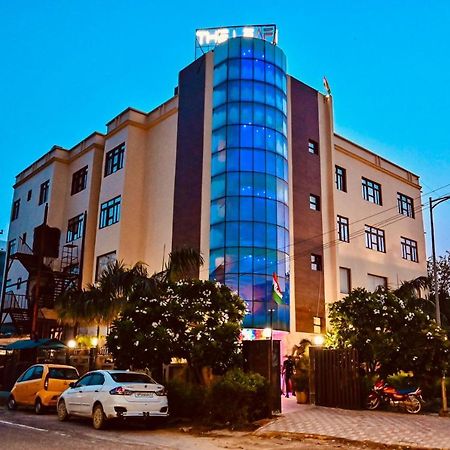 Hotel The Leaf - Gomti Nagar Lucknow Eksteriør bilde