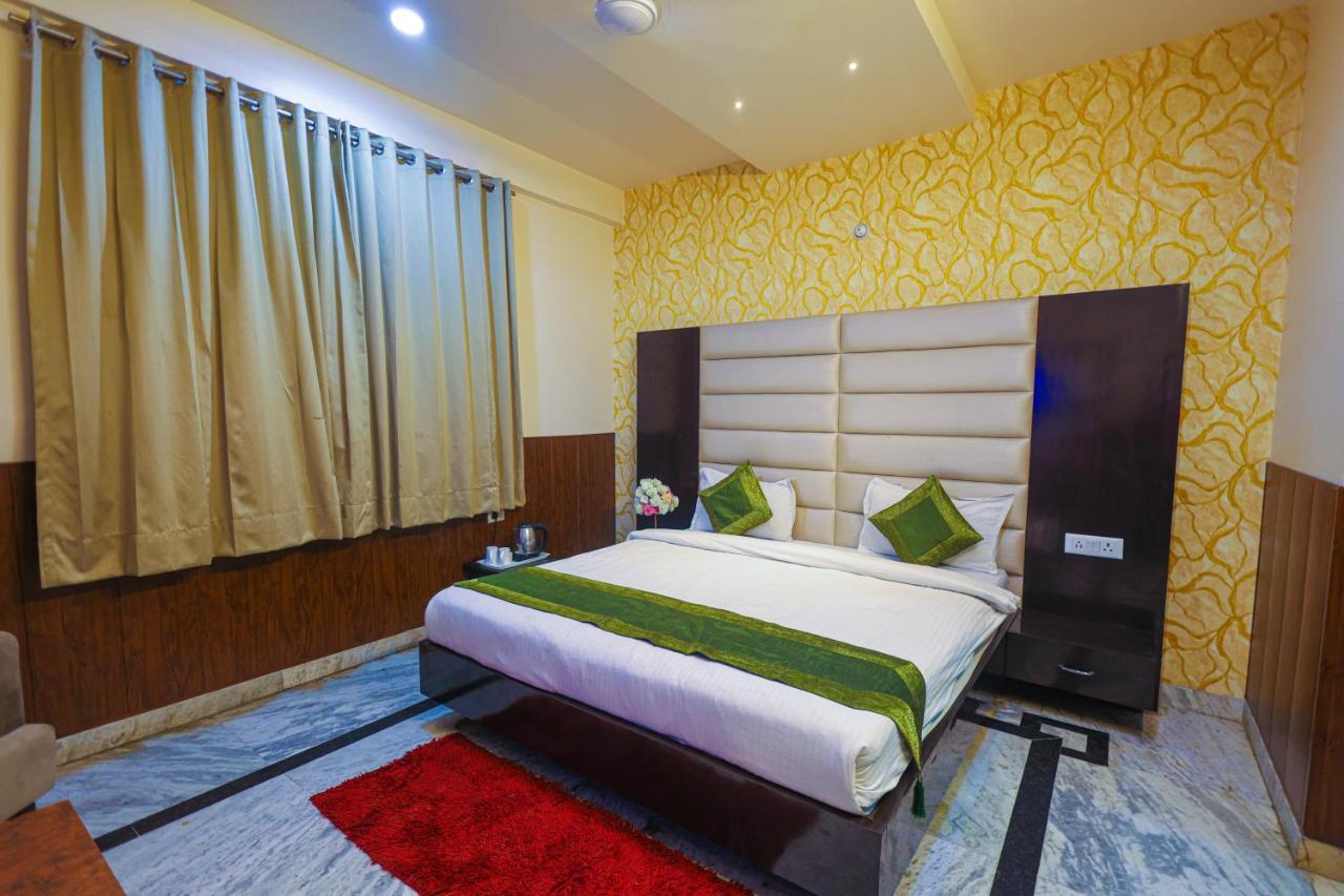 Hotel The Leaf - Gomti Nagar Lucknow Eksteriør bilde