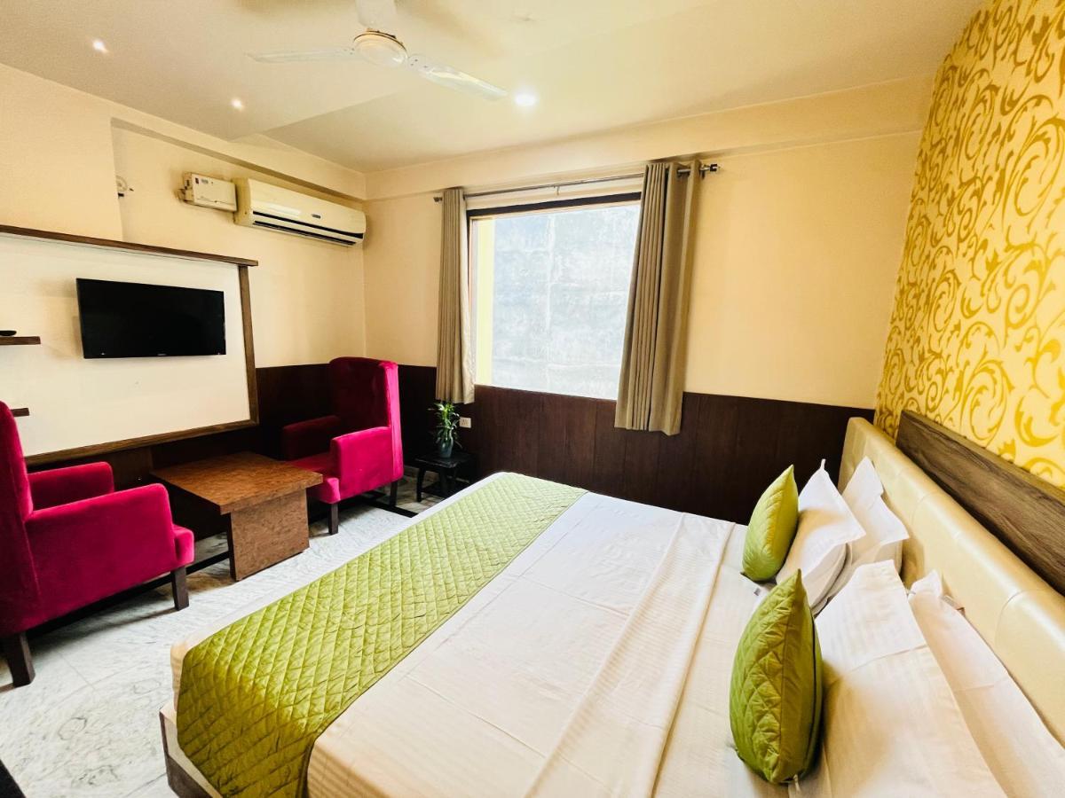 Hotel The Leaf - Gomti Nagar Lucknow Eksteriør bilde