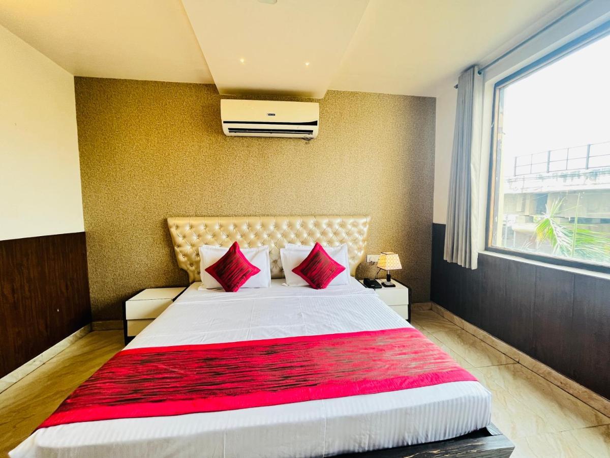 Hotel The Leaf - Gomti Nagar Lucknow Eksteriør bilde