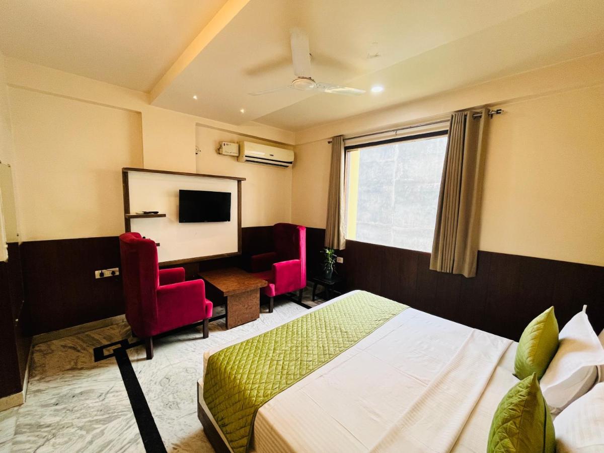 Hotel The Leaf - Gomti Nagar Lucknow Eksteriør bilde