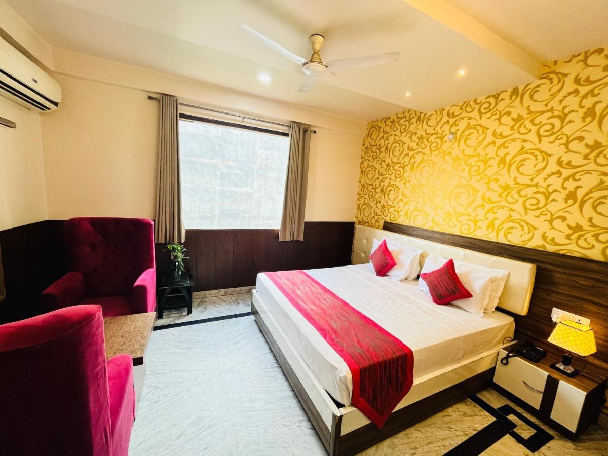 Hotel The Leaf - Gomti Nagar Lucknow Eksteriør bilde