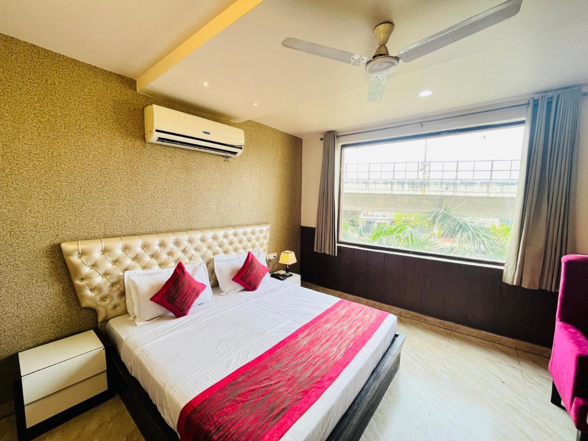 Hotel The Leaf - Gomti Nagar Lucknow Eksteriør bilde