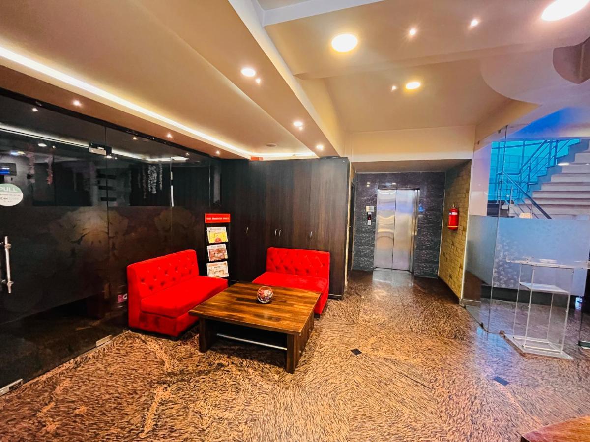 Hotel The Leaf - Gomti Nagar Lucknow Eksteriør bilde