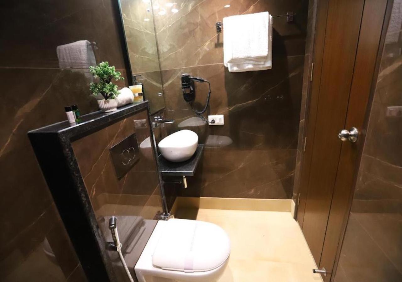 Hotel The Leaf - Gomti Nagar Lucknow Eksteriør bilde
